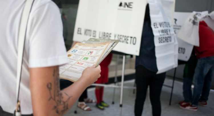 Morena ve estrategia para desalentar el voto en 'atípico” retraso en instalación de casillas