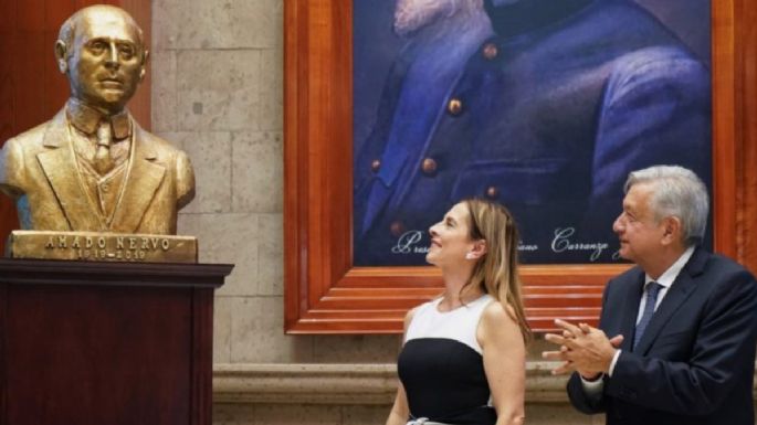 López Obrador rinde homenaje al poeta Amado Nervo en su centenario luctuoso