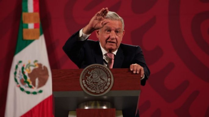 AMLO celebra destitución de mandos por represión en Cancún