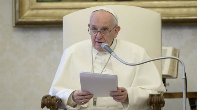 El Papa urge a gobiernos latinoamericanos 'rehabilitar política' y no desprestigiar a otros