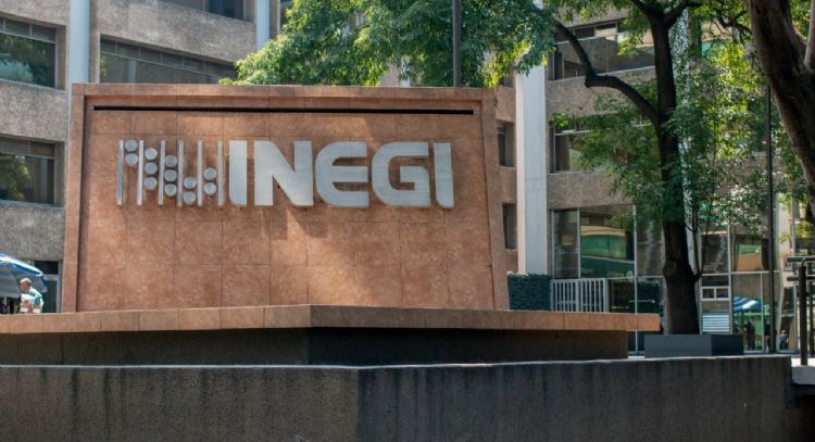 Senado recibe iniciativa que faculta al Inegi para realizar las labores del Coneval