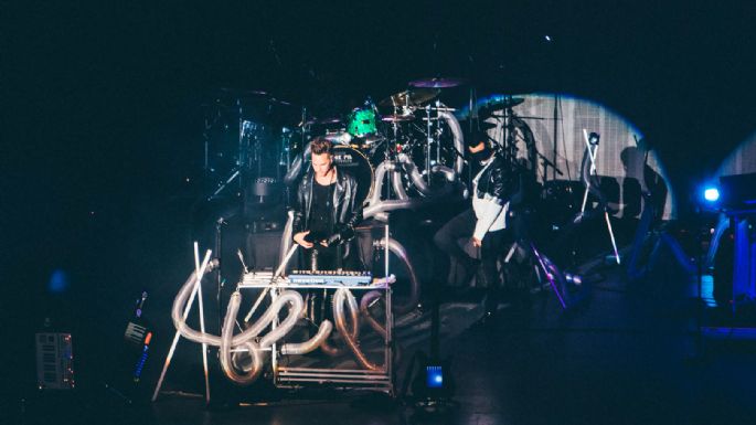 Moenia electrizó al Auditorio Nacional con la gira "Hacer contacto"