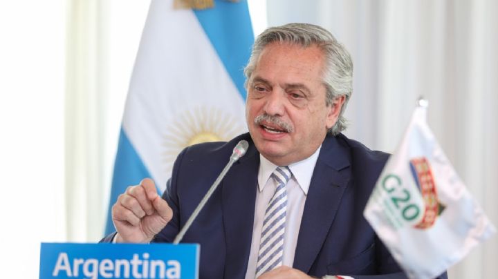 Alberto Fernández pide que se prohíba la difusión de fotos y videos íntimos