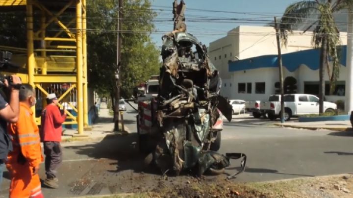 Hallan un vocho en drenaje pluvial de Monterrey