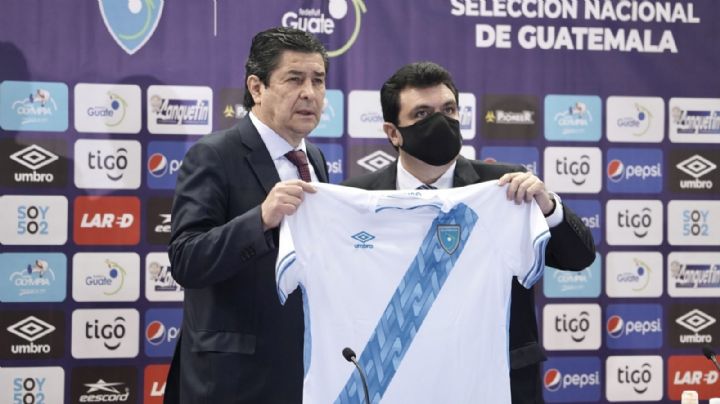 Luis Fernando Tena es presentado como entrenador de Guatemala