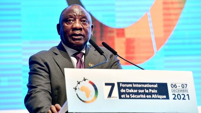 El presidente sudafricano da positivo por coronavirus