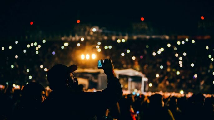 Panteón Rococó, pachangón y ofrendas ska en el Foro Sol