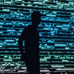 Alertan que China ofrece empleos falsos por internet con fines de espionaje