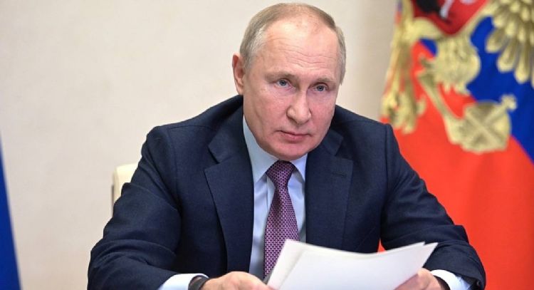 Trump dice que está "decepcionado" con Putin, pero recalca que no ha "terminado" sus lazos con él