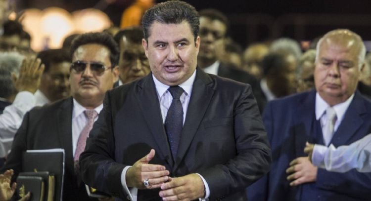Naasón Joaquín García: Arrestan en California a la madre del líder de la Luz del Mundo