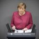 Un eurodiputado es multado por difundir un fotomontaje de Merkel haciendo el saludo nazi