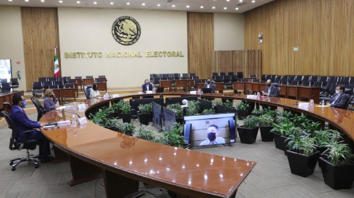 INE aprueba dictamen de pérdida de registro de tres partidos políticos