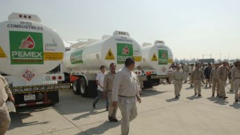 Pemex confirma que despedirá a personal de confianza; no tocará a sindicalizados