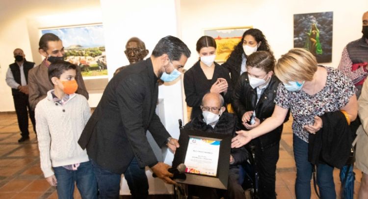 Tributo por 90 años del pintor surrealista Restituto Rodríguez