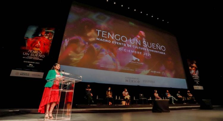 Alejandra Frausto presume que hay en la cultura del país “un cambio radical”