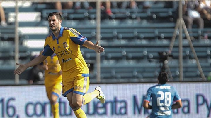 Revelan que la FGR investiga a Gignac por presuntas irregularidades en su naturalización