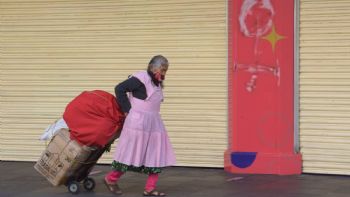 En México, las familias más ricas viven con 14 veces más ingresos que las más pobres: Inegi