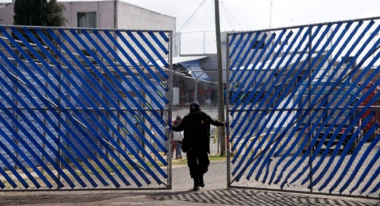 La Barredora se adjudica el asesinato de un custodio del penal de San Miguel de Puebla