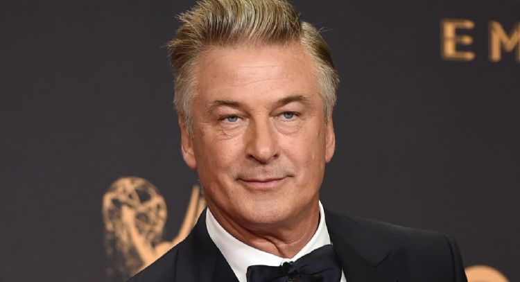 Jueza de Nuevo México niega la solicitud de desestimar caso de Alec Baldwin; será juzgado en julio