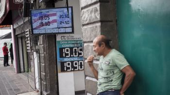 Peso retrocede tras acuerdo arancelario entre Estados Unidos y China
