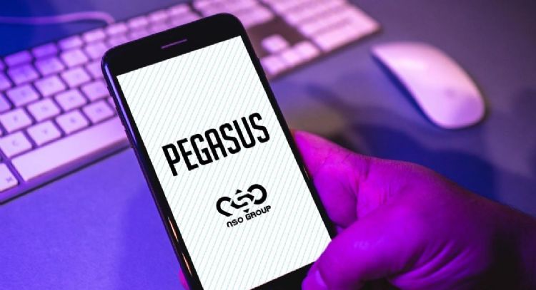 Ministro de Interior de Colombia denuncia espionaje en su celular con Pegasus