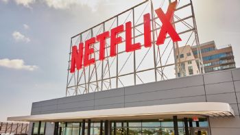 Netflix compra Warner Bros por 82 mil 700 millones de dólares