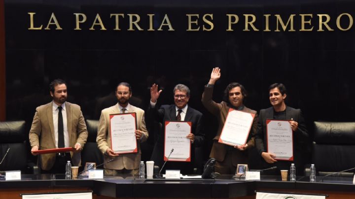 Senado se convirtió en un salón de homenaje a la banda de rock Enjambre (Video)