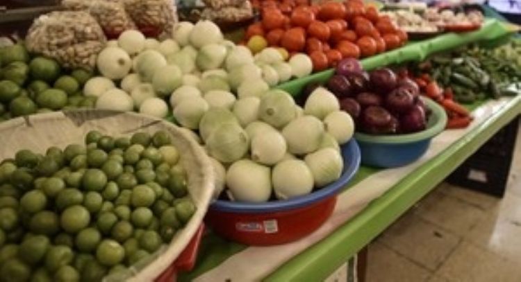 La inflación rompe su racha de nueve meses a la baja; llega a 4.32% en noviembre: Inegi