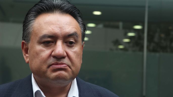 AMLO reconoce pugna en el SME por contratos de Martín Esparza con Mota-Engil