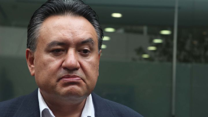 Denuncian en la FGR a Martín Esparza por el huachicoleo eléctrico en instalaciones del SME