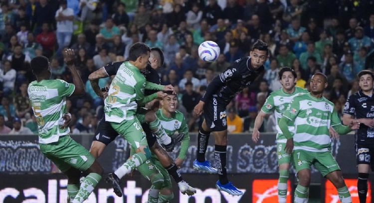 FGR investiga a Néstor Araujo, Jesús Molina y otros jugadores del Club Santos por fraude fiscal