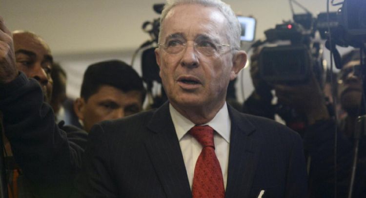 El expresidente Álvaro Uribe es condenado a 12 años de prisión domiciliaria