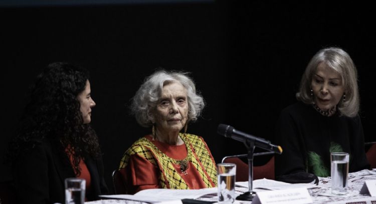 En los 94 años de Poniatowska, documental, exposición y la convocatoria de cuento