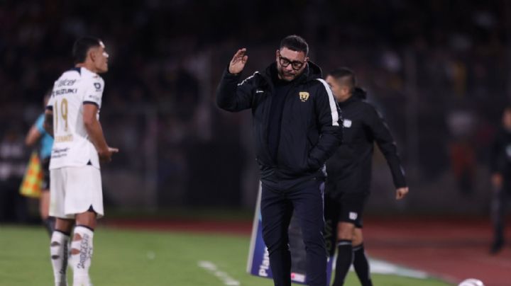 Mohamed renuncia como director técnico de Pumas; anuncian a su relevo