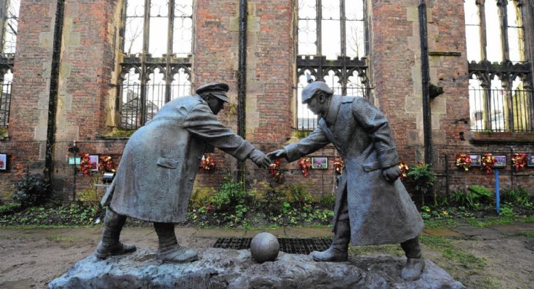 Tregua de Navidad: Y el futbol detuvo por una noche la Primera Guerra Mundial