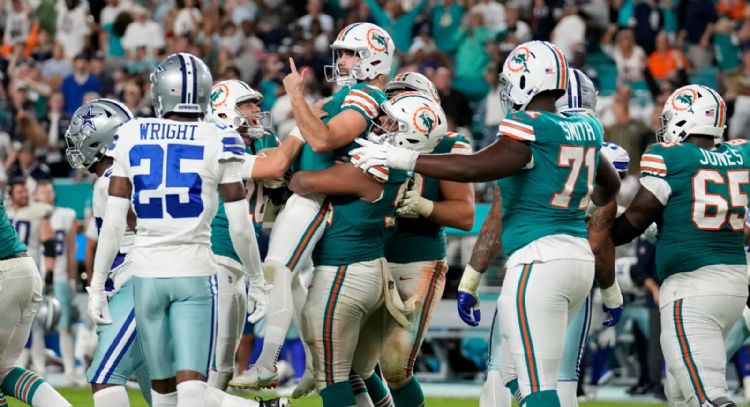 Dolphins vencen 22-20 a Cowboys con gol de campo tardío de Jason Sanders y sellan boleto a playoffs