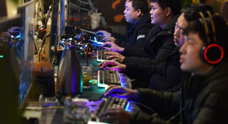 China autoriza 105 juegos online después de que un plan de restricciones provocara grandes pérdidas