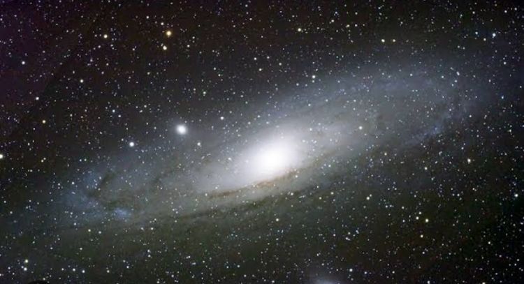 Cómo ver la Galaxia Andrómeda esta semana a simple vista