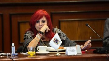 Revés para Sansores: Tribunal determina que medidas contra "Tribuna" y su exdirector son excesivas