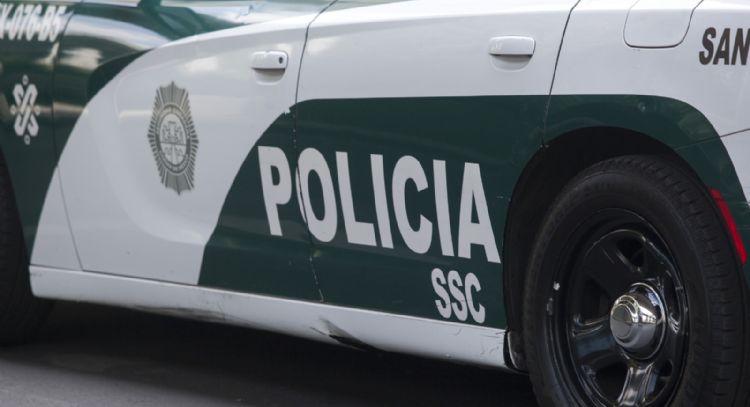 Policías enfrentan a balazos a sujetos que asaltaron a automovilista en la GAM