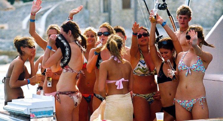 México recibe más de 17 millones de turistas hasta octubre, 6.2% más que el mismo periodo de 2022