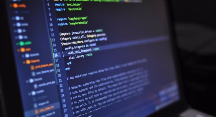 Computación: Auto referencia, recursión y vida artificial (Parte I)