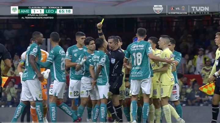 El árbitro Fernando Hernández suspendido 12 partidos por rodillazo a jugador del León