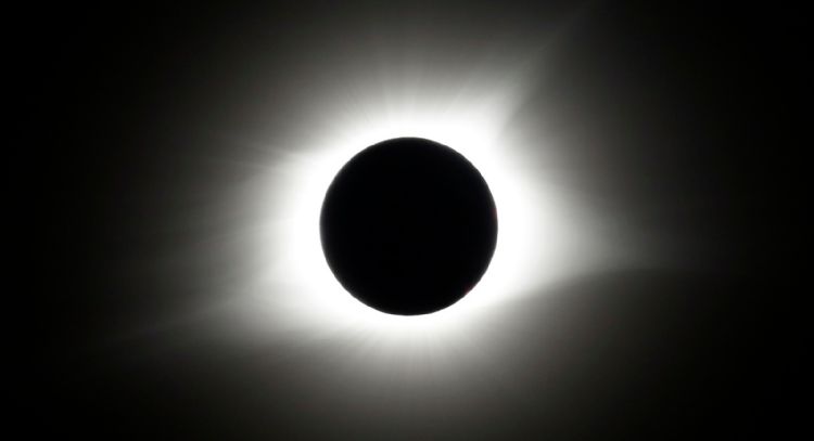 Falta un mes para el eclipse total de Sol 2024; así se verá en tu ciudad