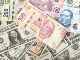 Peso se mantiene por debajo de los 19 por dólar, pero se enfría por amenazas arancelarias de Trump