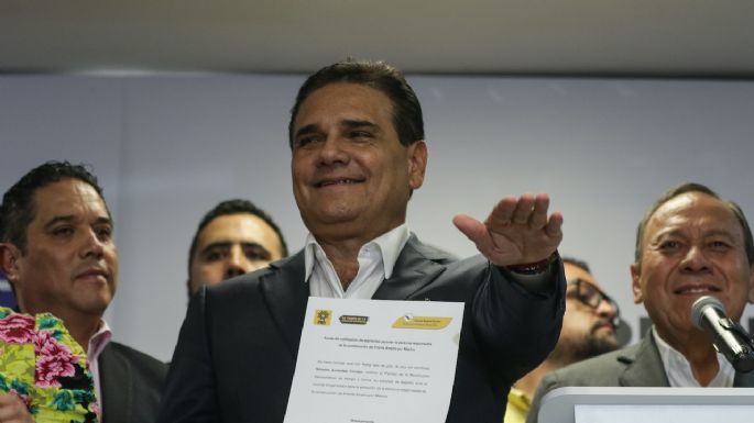 Pese a amenaza de la FGR, jueza frena por tiempo indefinido captura de Aureoles