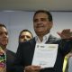Pese a amenaza de la FGR, jueza frena por tiempo indefinido captura de Aureoles