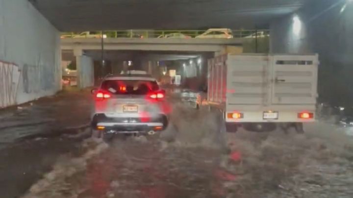 Fuertes lluvias provocan inundaciones y caos vial por varias horas en el Valle de México