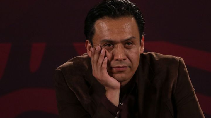 Marx Arriaga dice que los libros solo tienen 20 errores y los llama “áreas de oportunidad”