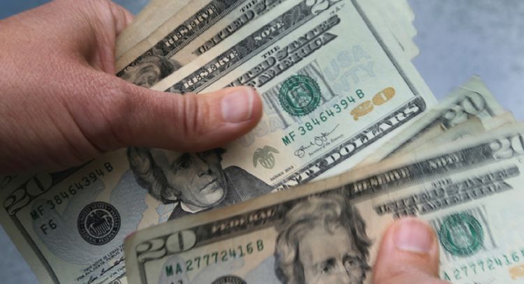 Inflación aumenta en EU; se ubica en 2.7%